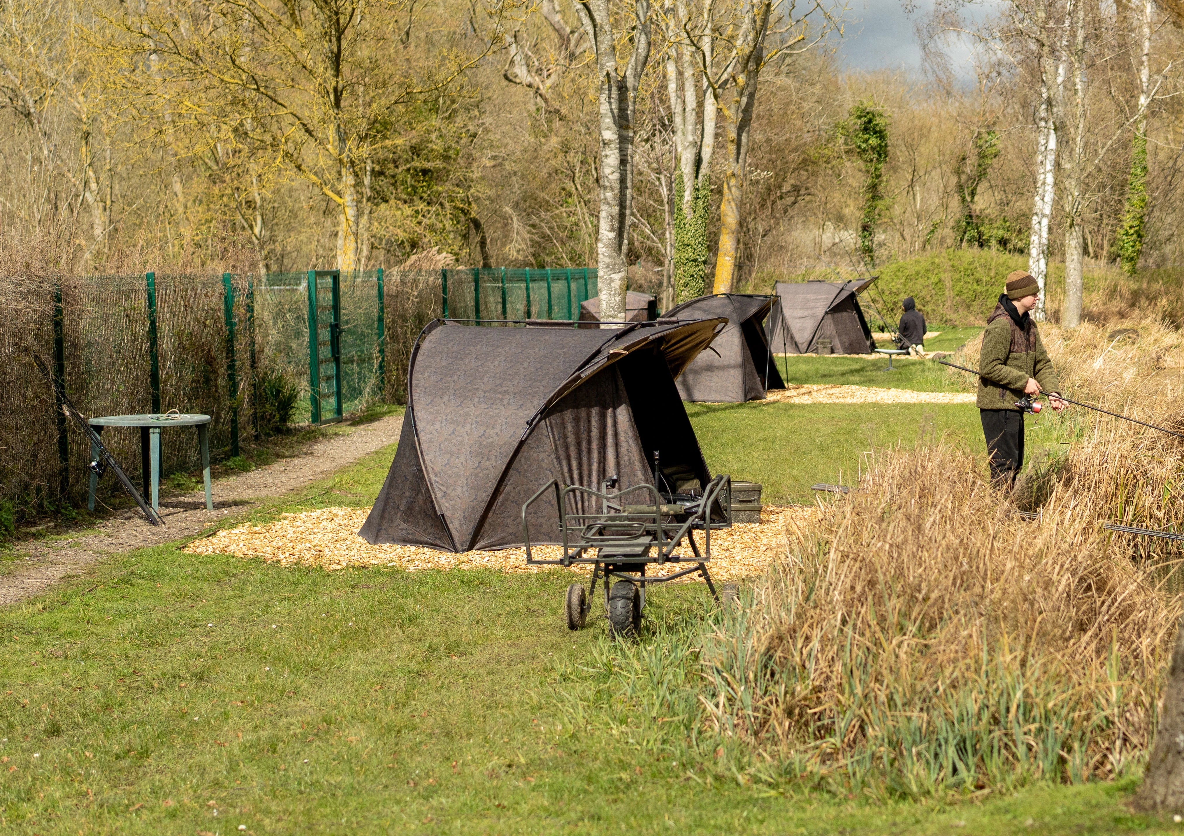 carp fishing bivvy accessories Magic3org Tent 1-2 Man Easy Install Windbreak Lightweight Fishing Day Shelter from Rain with Ground Sheet Carry Bag Fishing Carp Fishing Bivvies & Shelters