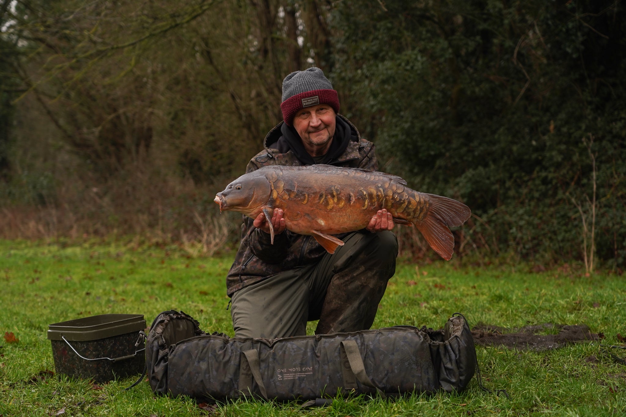 OMC HEIST PB ROLL MAT ONE MORE CAST UNHOOKING CRADLE CARP
