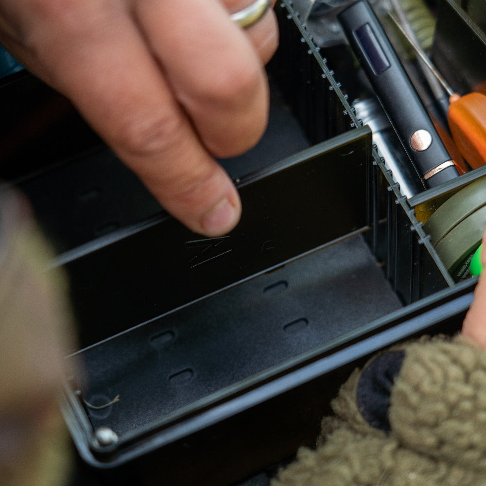 IN TOO DEEP Splash Camo Tackle Box