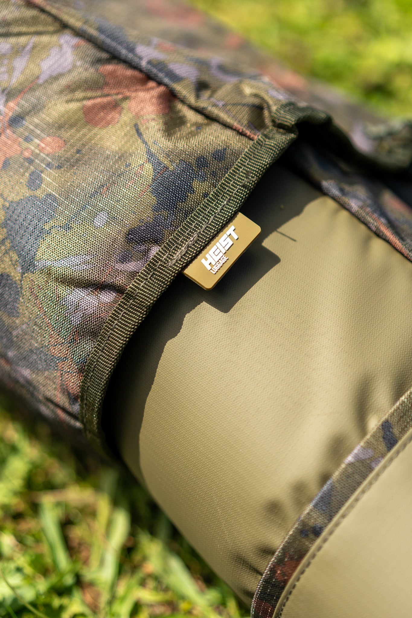 HEIST Extendable Rod Holdalls