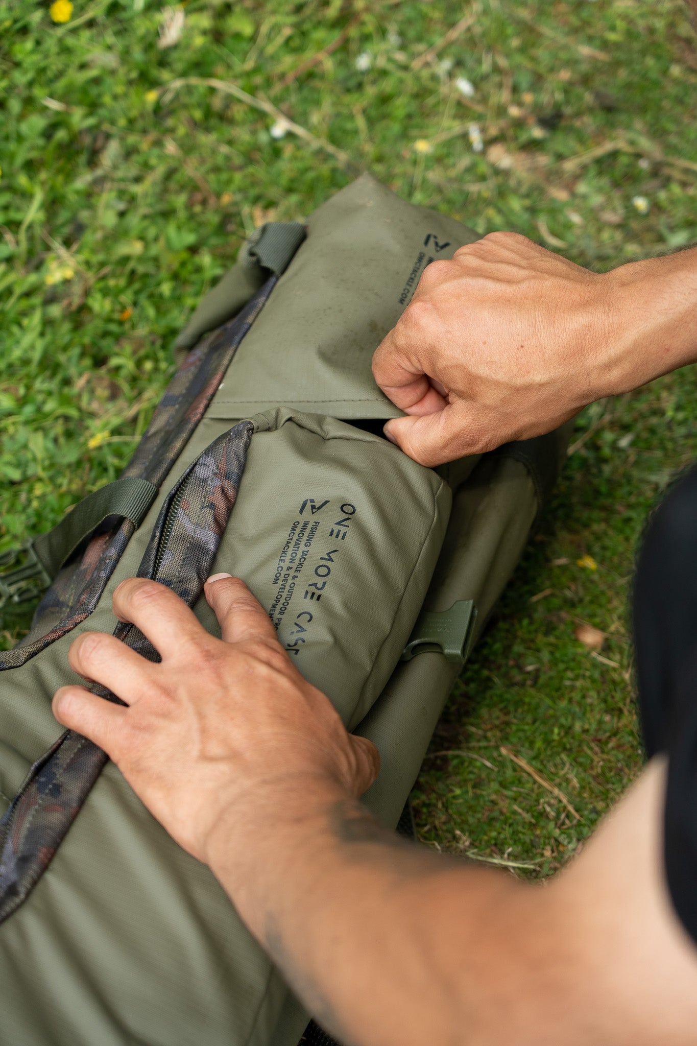 OMC One More Cast Extendable Single Rod Sleeve Holdall Luggage Carp Fishing