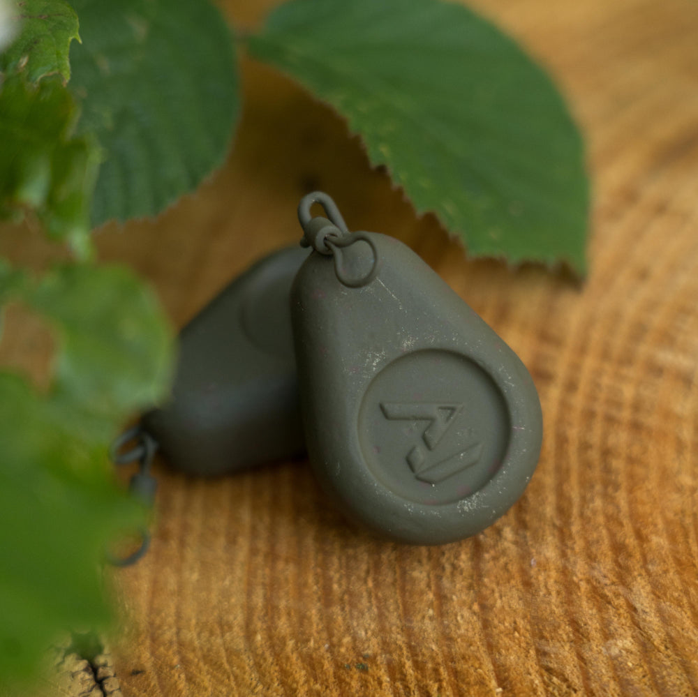 Flat Pear Swivel Lead