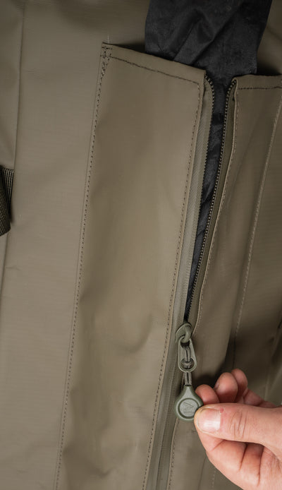 HEIST Extendable Rod Holdalls