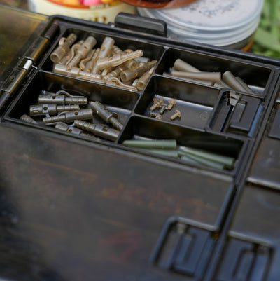 IN TOO DEEP Splash Camo Tackle Box