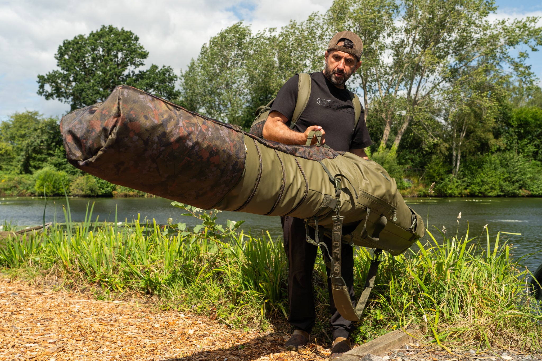 HEIST Extendable Rod Holdalls