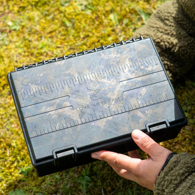 IN TOO DEEP Splash Camo Tackle Box