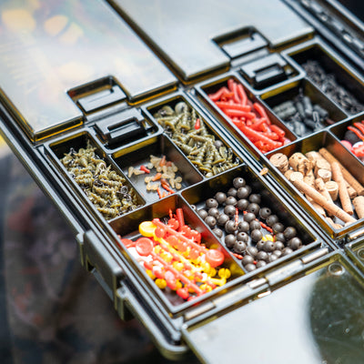 IN TOO DEEP Splash Camo Tackle Box