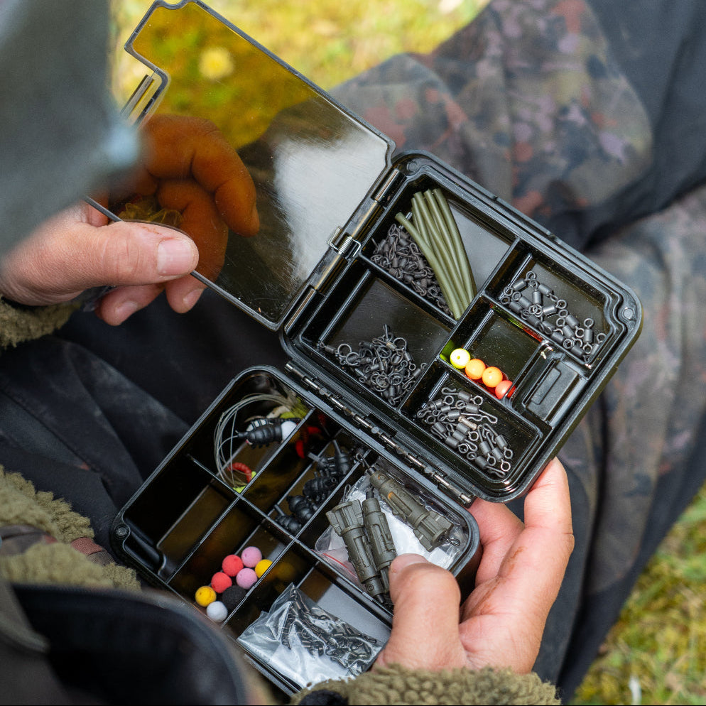 FLICK THE SWITCH Tackle Accessory Box