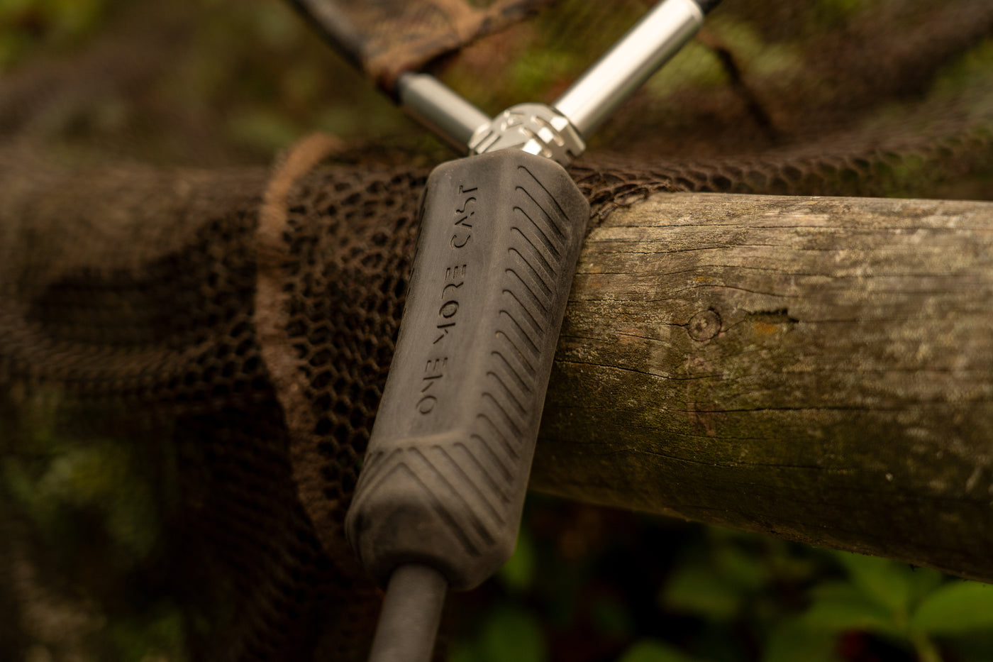 OMC ONE MORE CAST BLACK PEARL LANDING NET 42 CAMO MESH