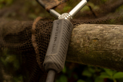 OMC ONE MORE CAST BLACK PEARL LANDING NET 42 CAMO MESH