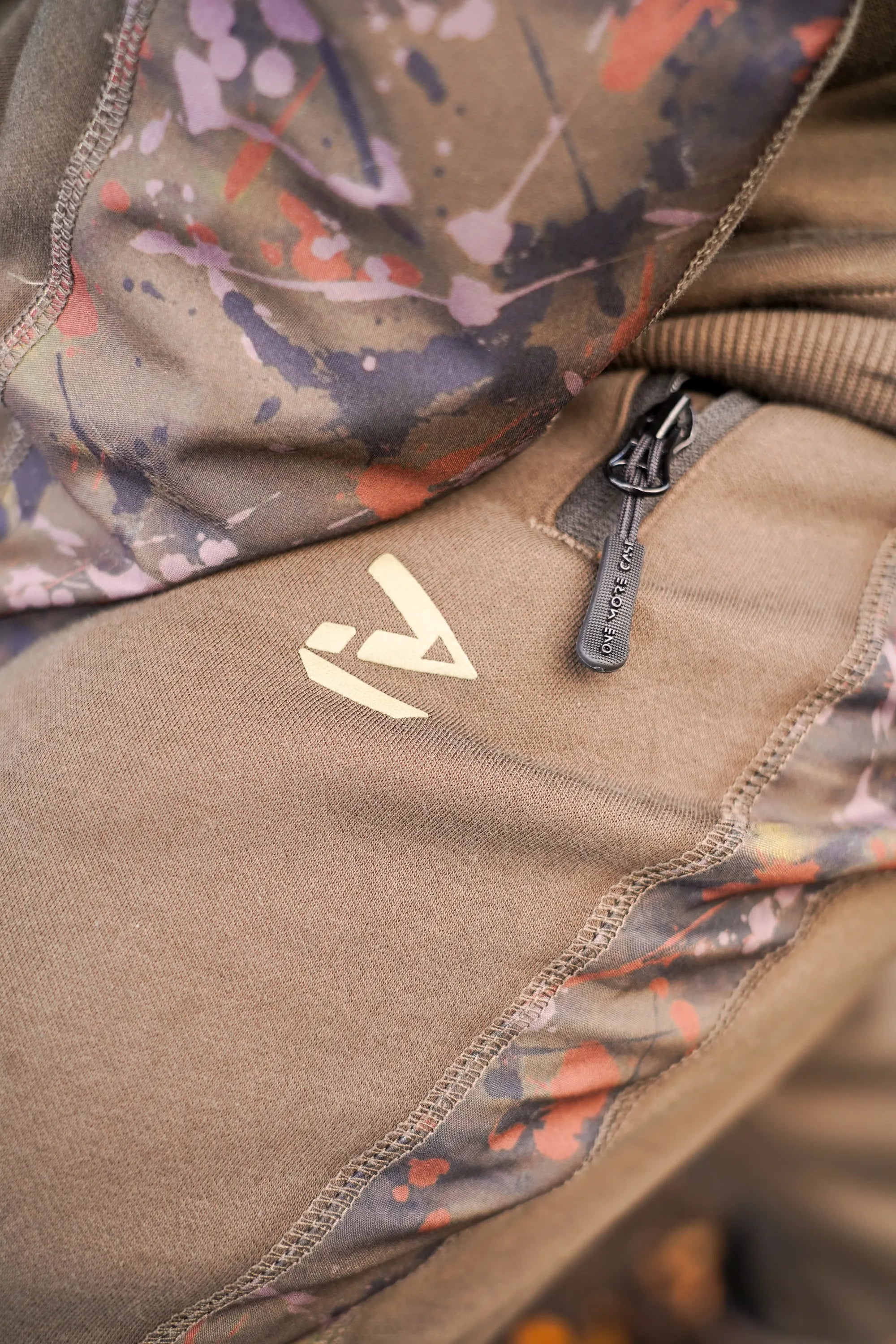 OMC One More Cast Joggers Split Splash Camo Trousers 