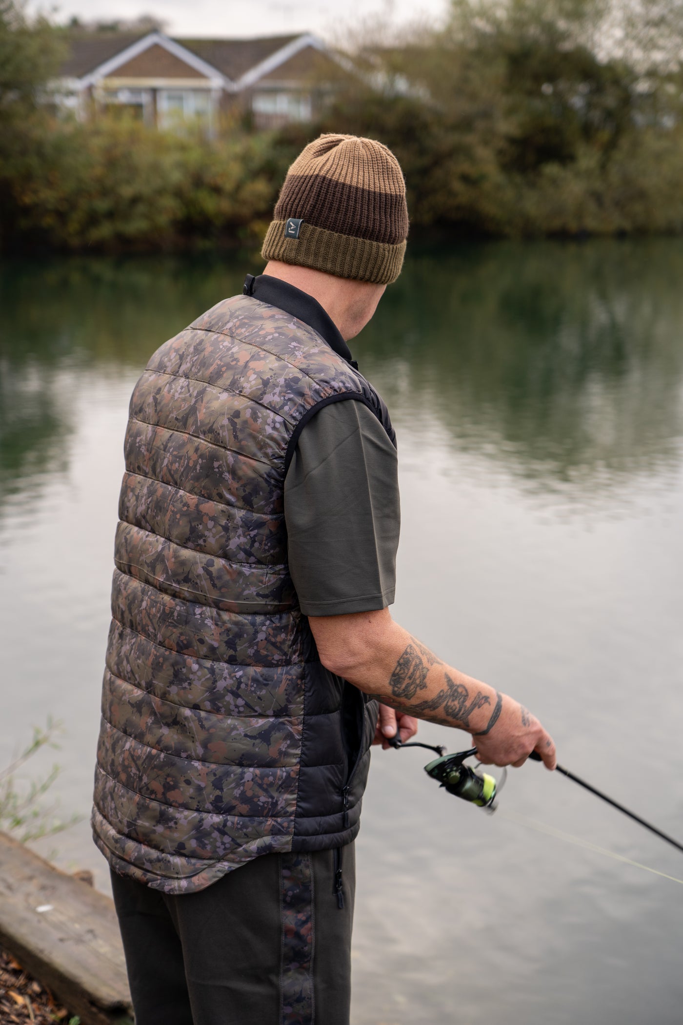 OMC One More Cast Date Knight Splash Camo Gilet