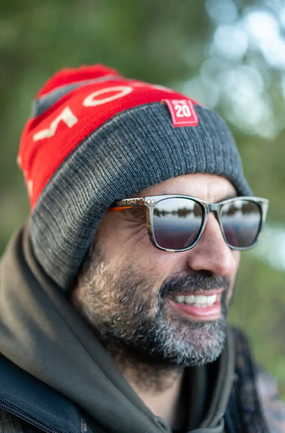 NUMBER 20 OMC ONE MORE CAST BOBBLE HAT WINTER AUTUMN CAMPING OUTDOORS FISHING CARP WARM COSY RED GREY HEADWEAR