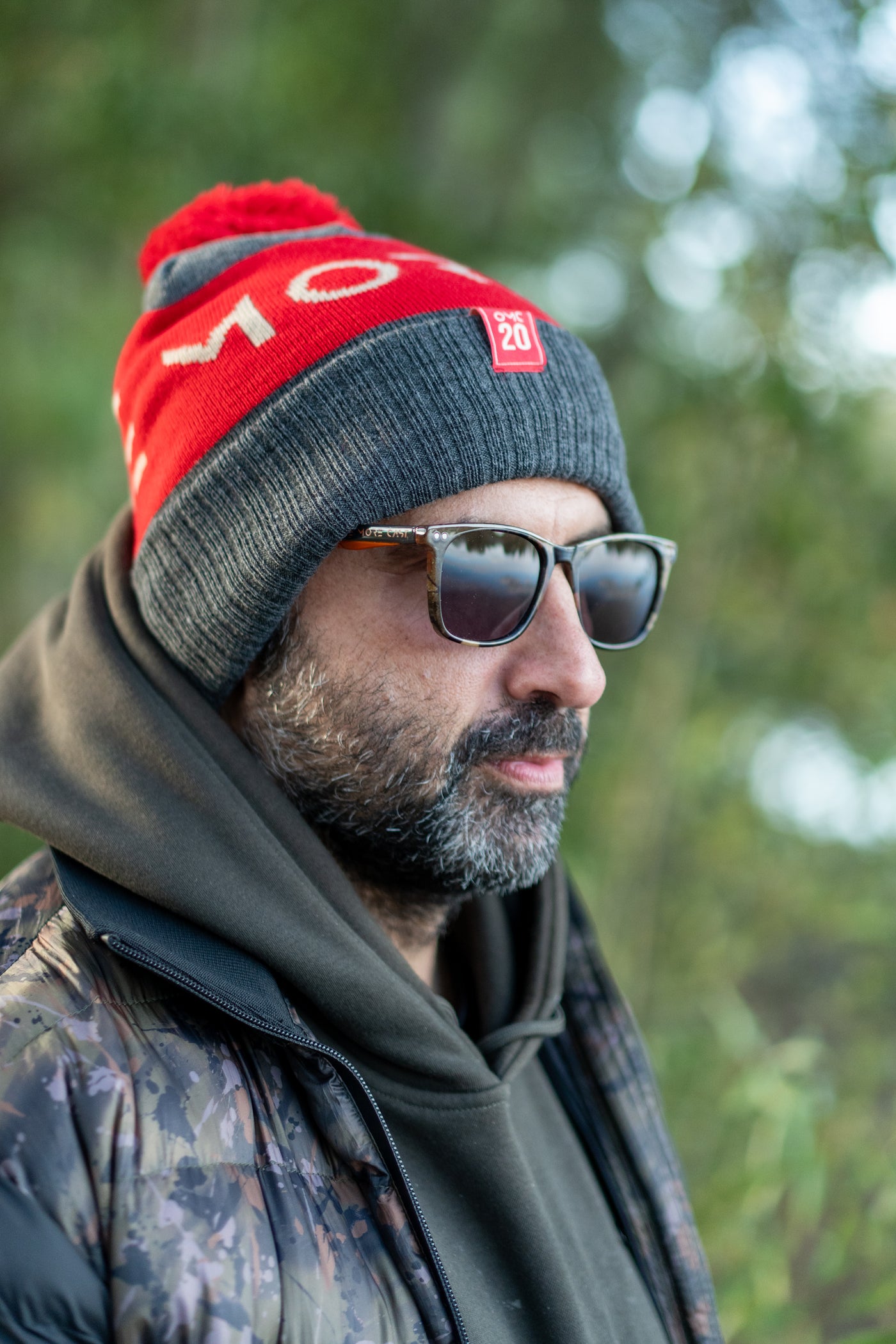 NUMBER 20 OMC ONE MORE CAST BOBBLE HAT WINTER AUTUMN CAMPING OUTDOORS FISHING CARP WARM COSY RED GREY HEADWEAR