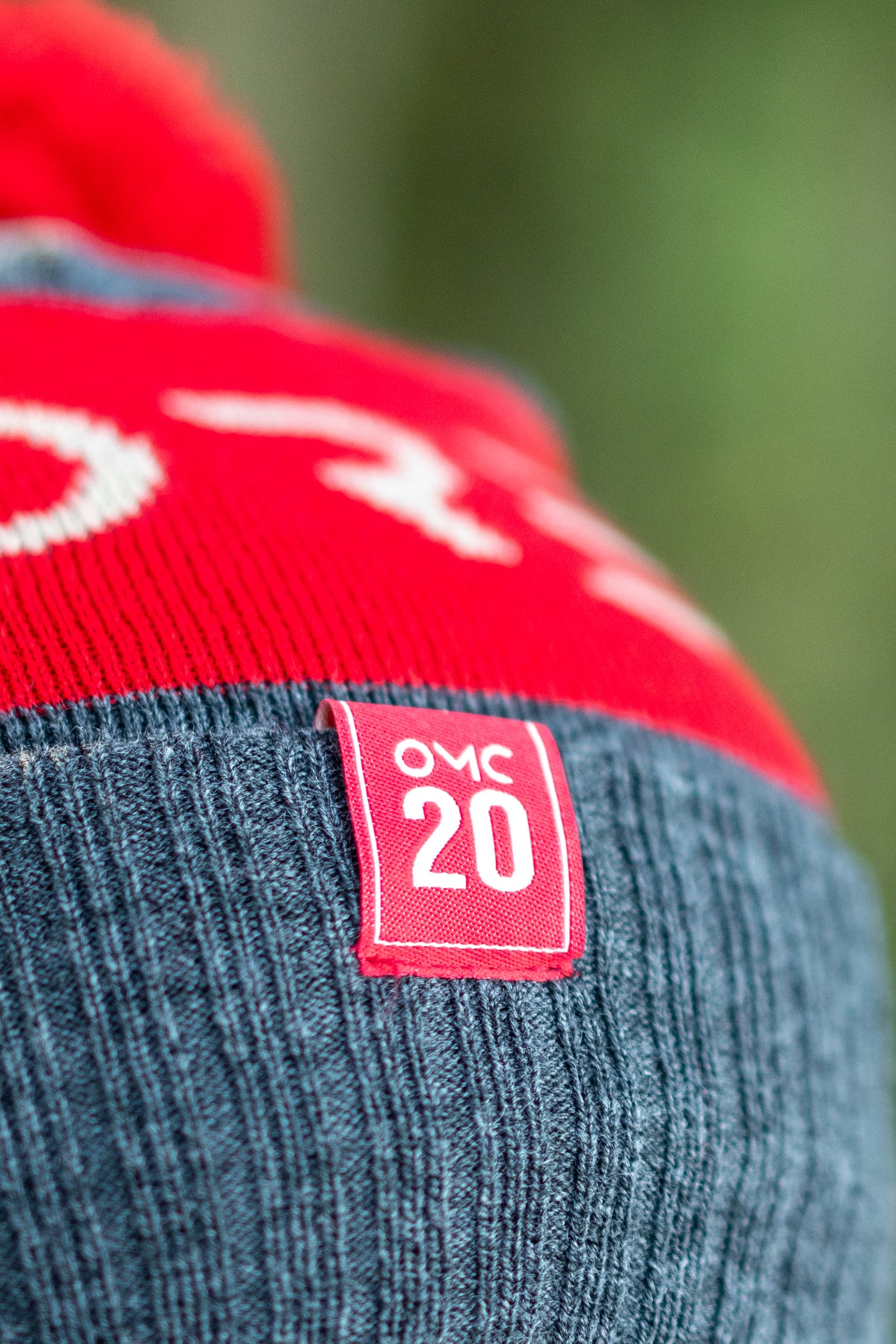 NUMBER 20 OMC ONE MORE CAST BOBBLE HAT WINTER AUTUMN CAMPING OUTDOORS FISHING CARP WARM COSY RED GREY HEADWEAR