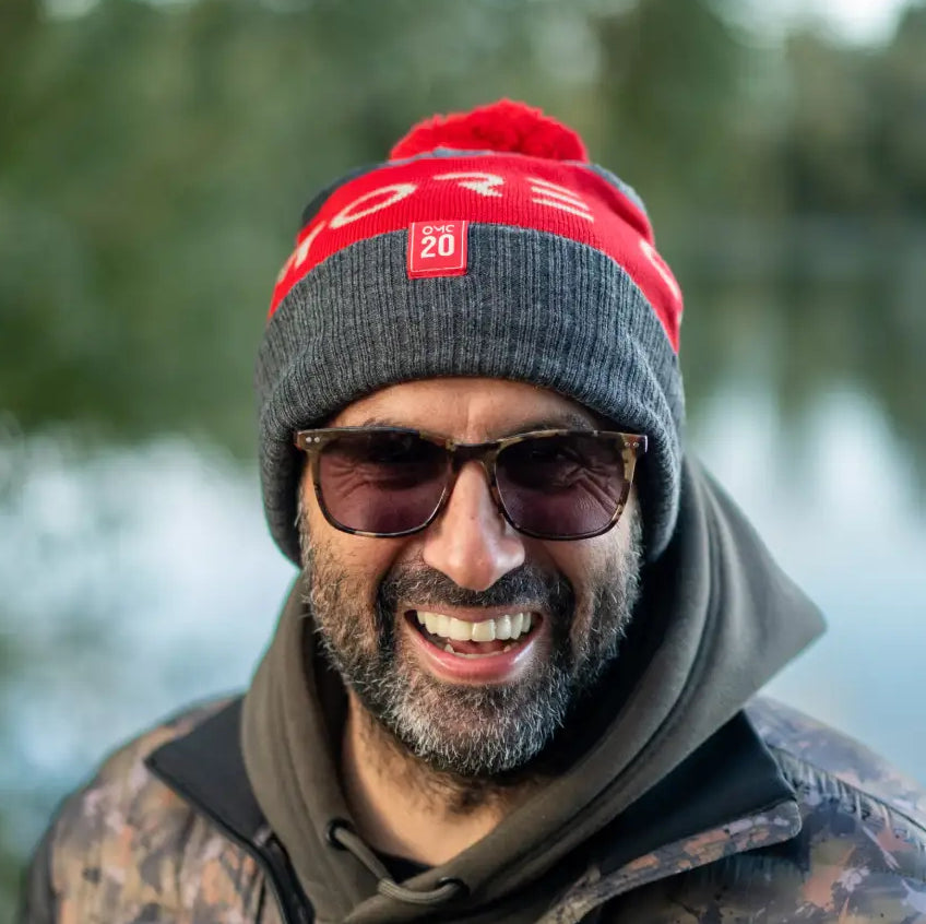 NUMBER 20 OMC ONE MORE CAST BOBBLE HAT WINTER AUTUMN CAMPING OUTDOORS FISHING CARP WARM COSY RED GREY HEADWEAR