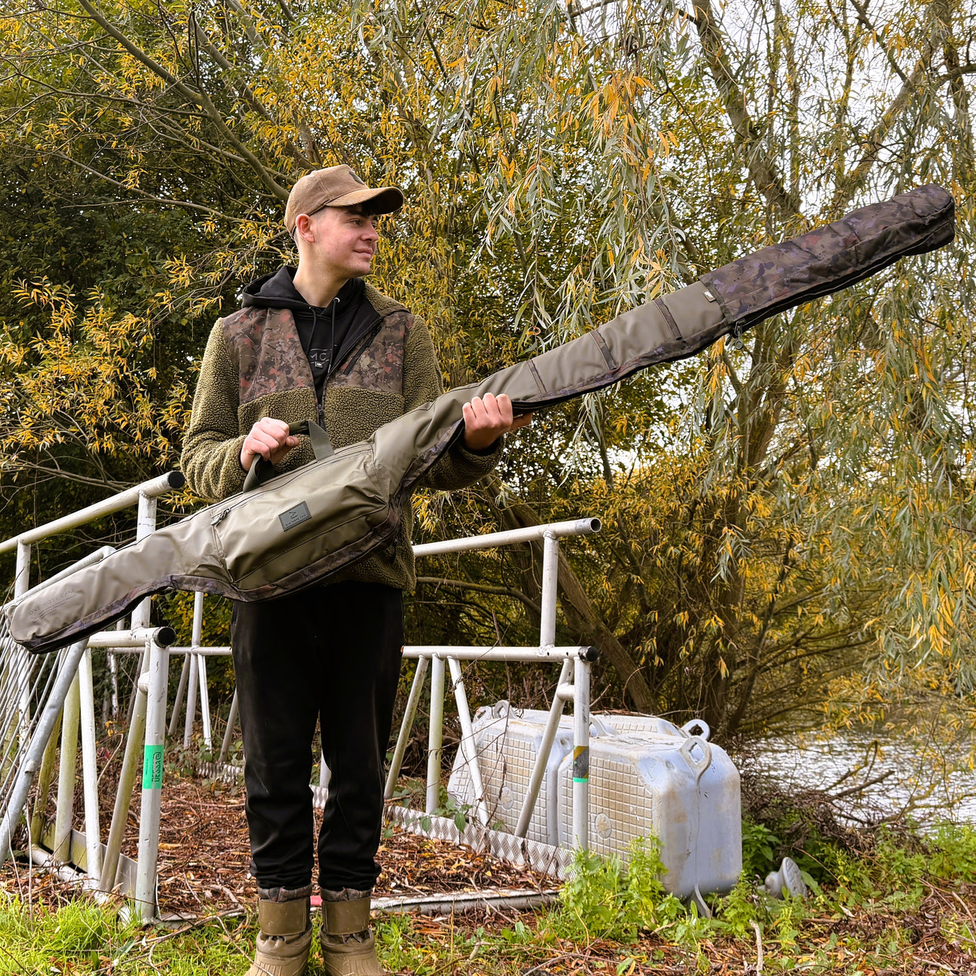 OMC One More Cast Extendable Single Rod Sleeve Holdall Luggage Carp Fishing 