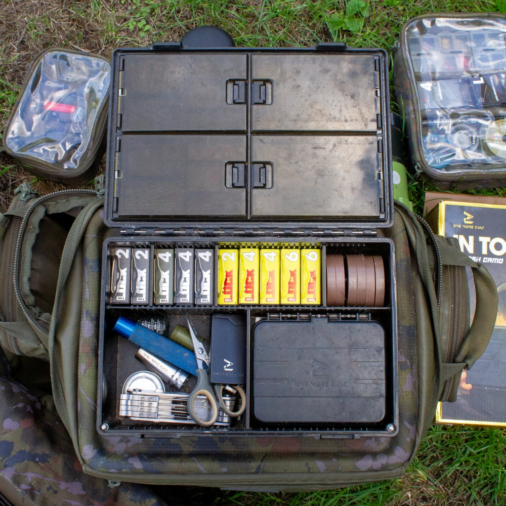 IN TOO DEEP Splash Camo Tackle Box