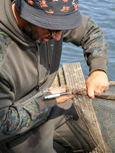 OMC ONE MORE CAST BLACK PEARL LANDING NET 42 CAMO MESH