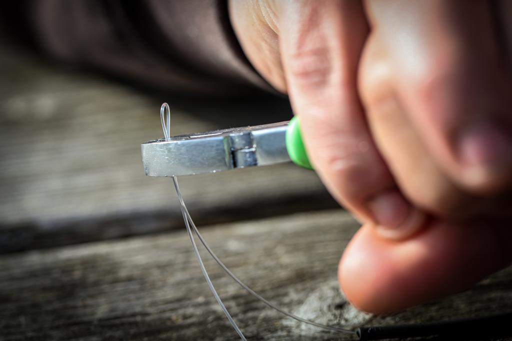 Kickback High Diameter Stiff Fluorocarbon
