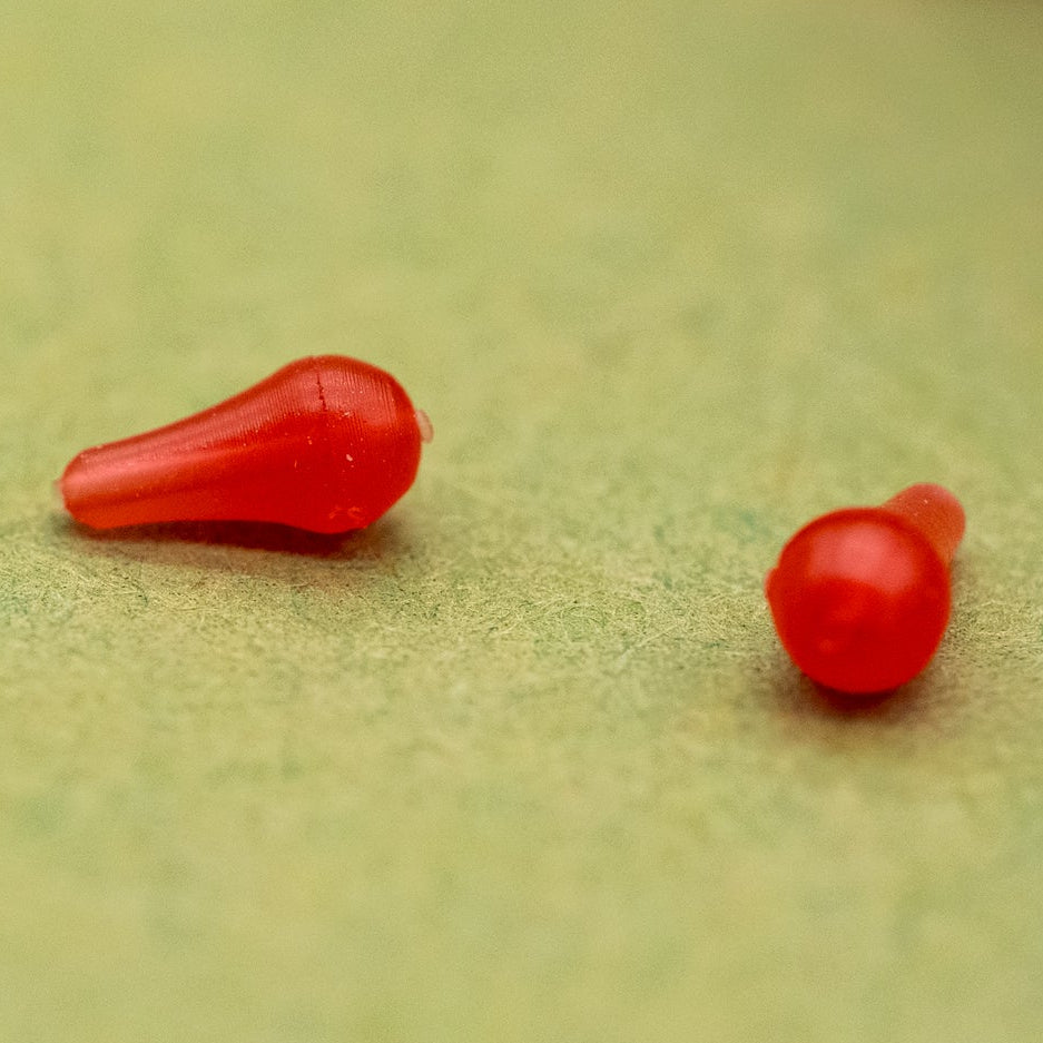 Dazzlers Blood Red Long Distance Hookbead